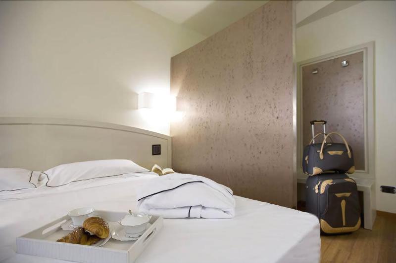 Hotel Napoleon Кераско Екстериор снимка