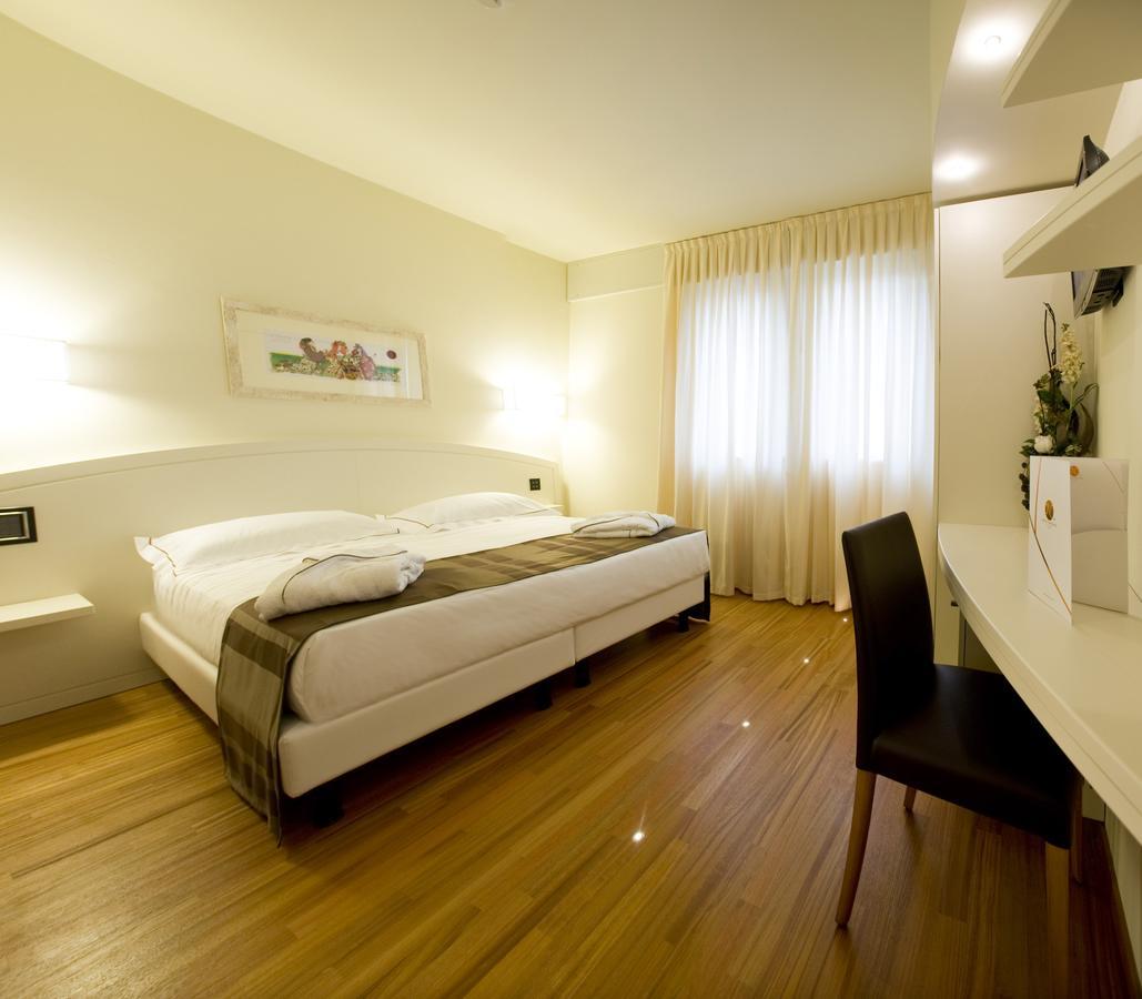 Hotel Napoleon Кераско Екстериор снимка