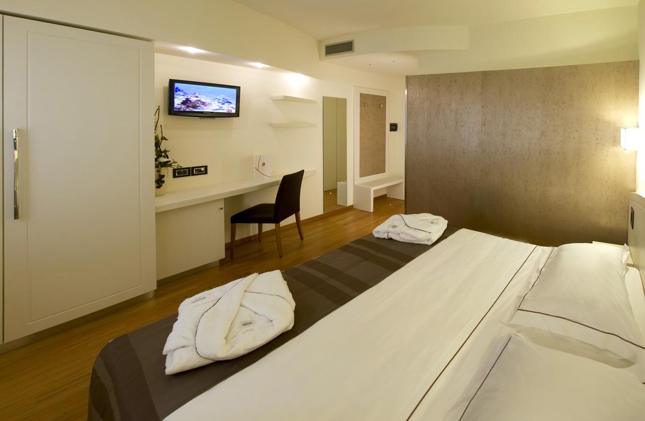 Hotel Napoleon Кераско Екстериор снимка
