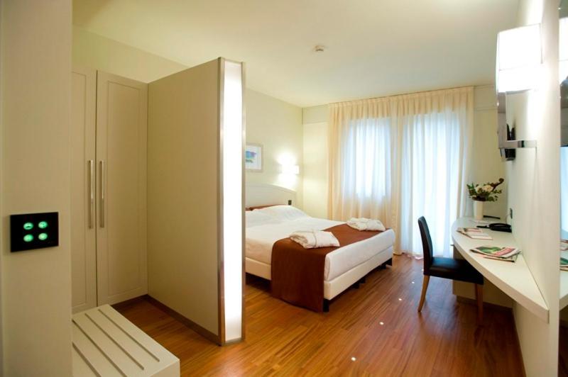 Hotel Napoleon Кераско Екстериор снимка